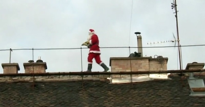 Kéménybélelést hozott a Mikulás