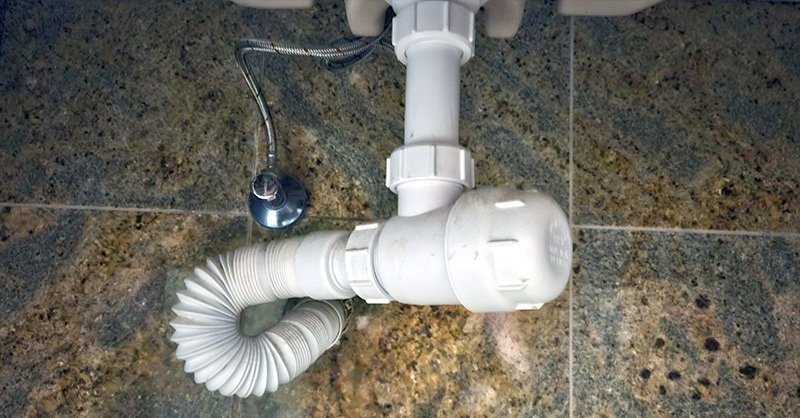 Furfangos szerelvény