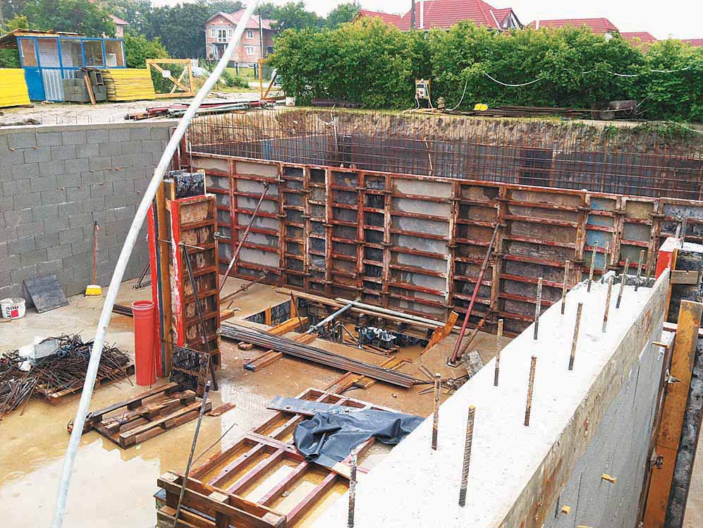 Az épület kivitelezésének kezdete